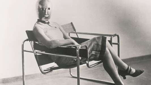 Bauhaus: The Face of the Twentieth Century - Backdrop
