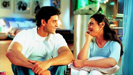 Mujhse Dosti Karoge! - Backdrop