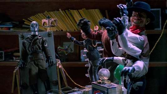Puppet Master 4 - Backdrop