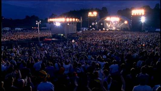 Bryan Adams: Live at Slane Castle - Backdrop