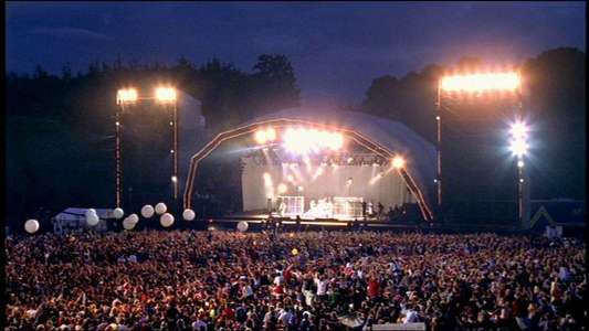 Bryan Adams: Live at Slane Castle - Backdrop