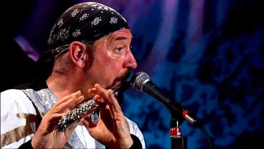 Jethro Tull: Live at Montreux 2003 - Backdrop