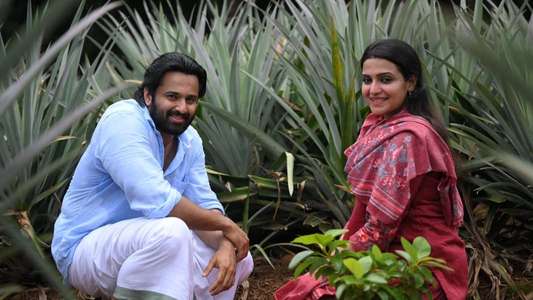 Shefeekkinte Santhosham - Backdrop