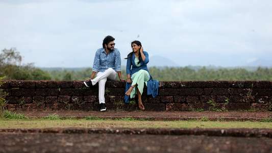Theera Kaadhal - Backdrop