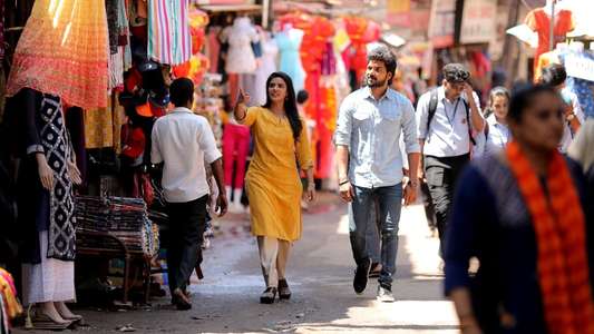 Theera Kaadhal - Backdrop