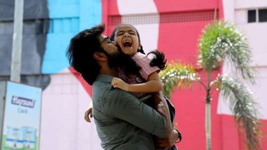 Theera Kaadhal - Backdrop