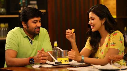 Single Shankarum Smartphone Simranum - Backdrop