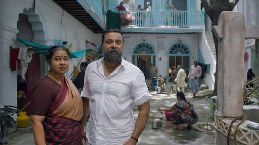 Vaanam Kottattum - Backdrop