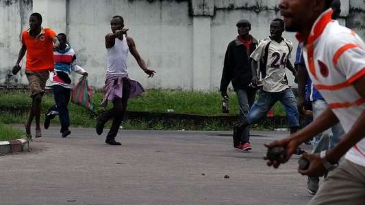 Kinshasa Makambo - Backdrop