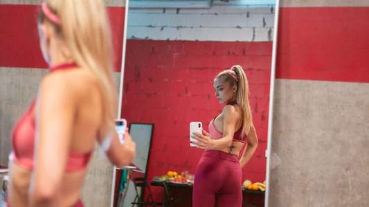 Sweat - Backdrop