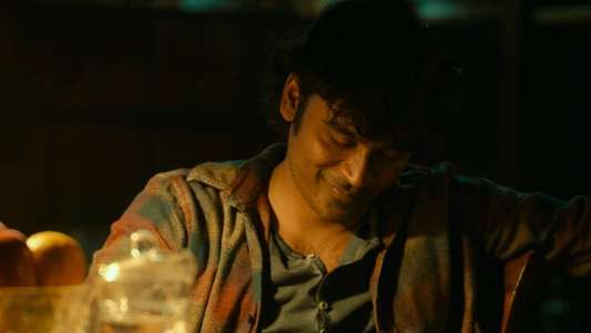 Naane Varuvean - Backdrop
