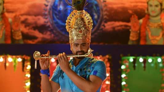 Balakrishnudu - Backdrop