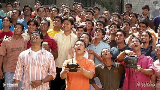 3 Idiots - Backdrop
