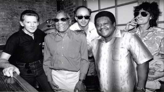 Fats Domino : Walking To New-Orleans Live - Backdrop