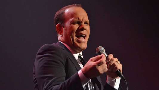 Tom Papa: Live in New York City - Backdrop