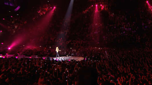 Shakira: Live from Paris - Backdrop