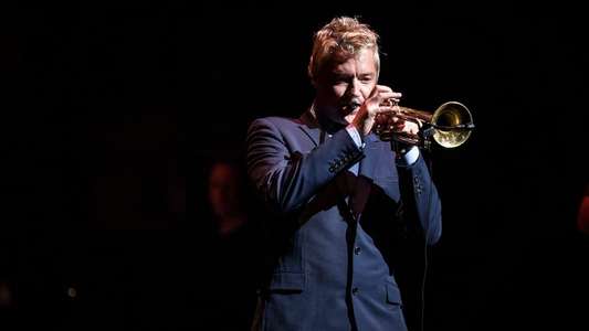 Chris Botti Live: With Orchestra and Special Guests - Backdrop