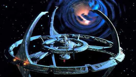 Star Trek: Deep Space Nine - Backdrop