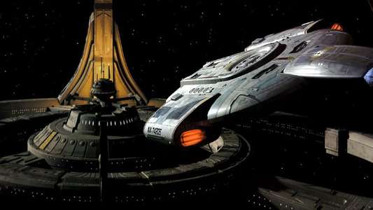 Star Trek: Deep Space Nine - Backdrop