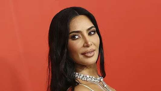 Kim vs Kanye: The Divorce - Backdrop
