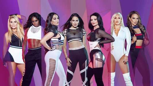 Total Divas - Backdrop