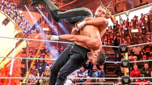 WWE NXT - Backdrops