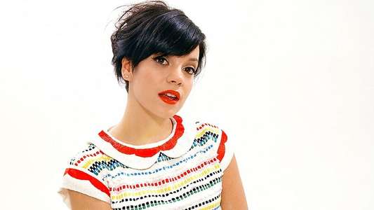 Lily Allen and Friends - Backdrop