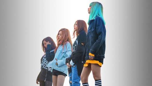 BLACKPINK: Light Up the Sky - Backdrop