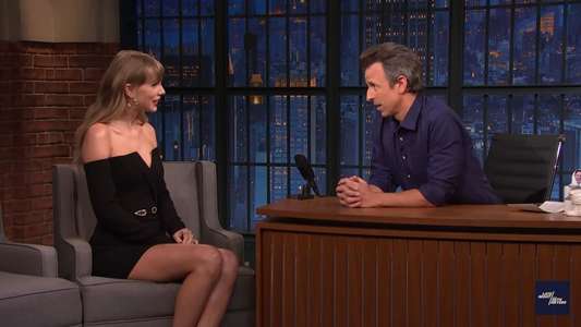 Late Night with Seth Meyers - Backdrops