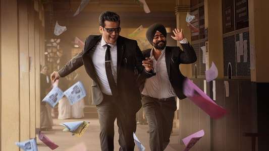 Maamla Legal Hai - Backdrops