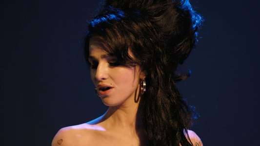 Amy Winehouse: Back to Black - Backdrops