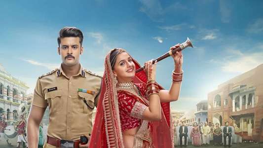 Mera Balam Thanedaar - Backdrops