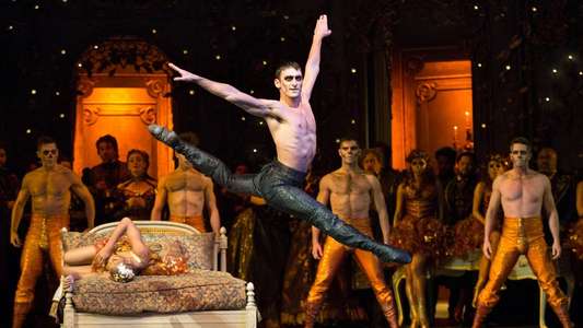 La Traviata - Met Opera Live - Backdrop