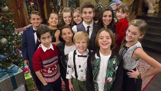 Nickelodeon's Ho Ho Holiday Special - Backdrop