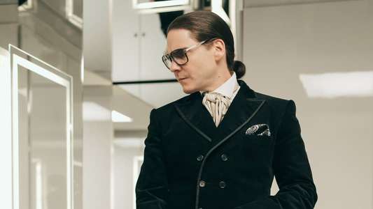 Becoming Karl Lagerfeld - Backdrops