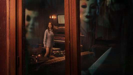 The Strangers: Chapter 1 - Backdrops