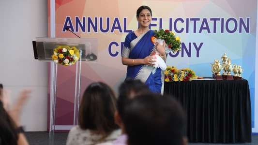 Sharmajee Ki Beti - Backdrops