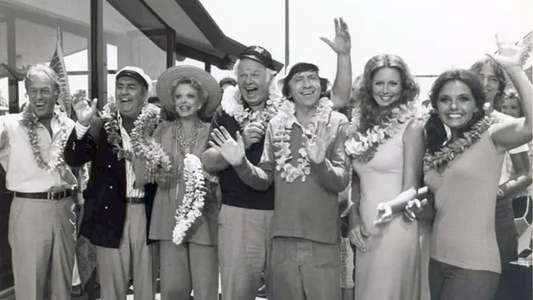 Rescue from Gilligan's Island - Backdrops