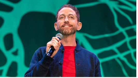 Neal Brennan: Crazy Good - Backdrops