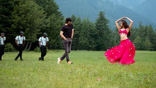 Mr. Bachchan - Backdrops