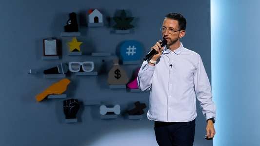 Neal Brennan: Blocks - Backdrops