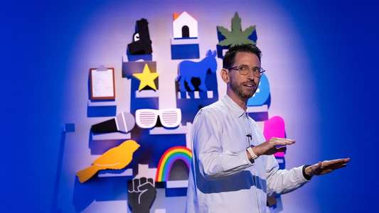 Neal Brennan: Blocks - Backdrops