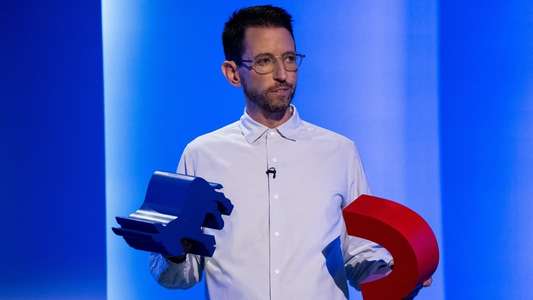 Neal Brennan: Blocks - Backdrops
