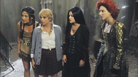 Pretty Little Liars - Backdrops
