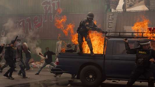Bangkok Breaking: Heaven and Hell - Backdrops