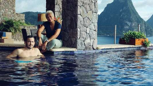 Amazing Hotels: Life Beyond the Lobby - Backdrops