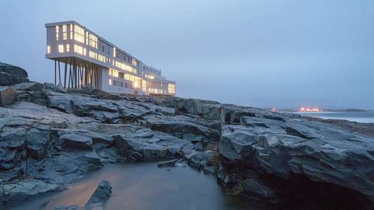 Amazing Hotels: Life Beyond the Lobby - Backdrops