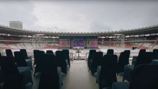 Harta Tahta Raisa - Backdrops