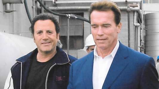 Stallone: Frank  That Is - Backdrops