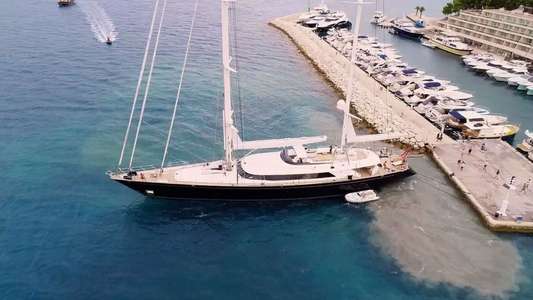 Below Deck Sailing Yacht - Backdrops